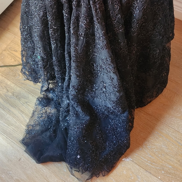 Stunning girls black lace mermaid gown size 8/10 new custom made - Picture 3 of 6